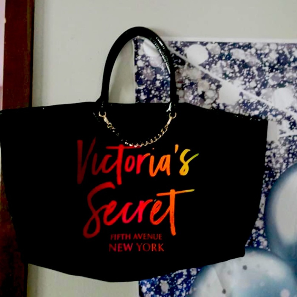 Vs tote good condition
